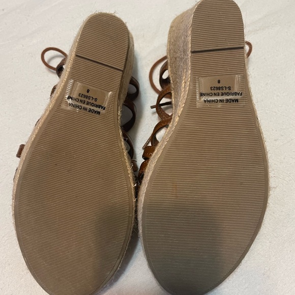 Brown wedges✨ - Picture 7 of 9